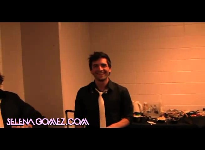 Behind the Scenes Jingle Ball 2010 233 - SG - Selly