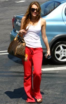 normal_miley-cyrus-without-makeup%20%2810%29[1]
