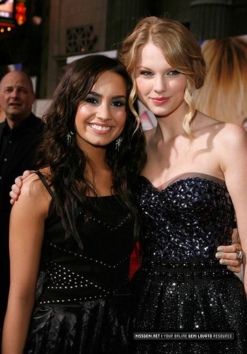 3409358850_35d8488bb5 - Demi Lovato and Taylor Swift