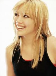 Hilary_Duff_1223916636_2