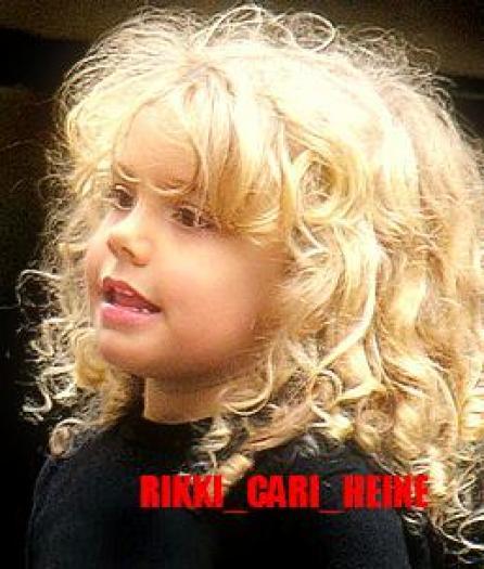 Cariba Heine cand a fost mica