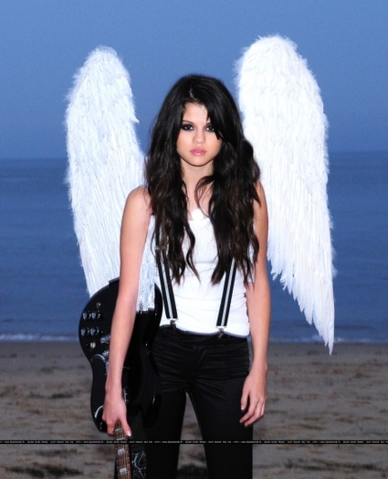 normal_011 - Selena Gomez cute angel