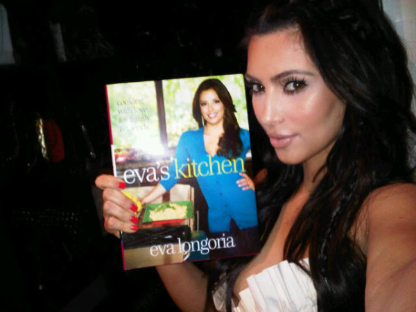 269855217 - x - Kim Kardashian - x