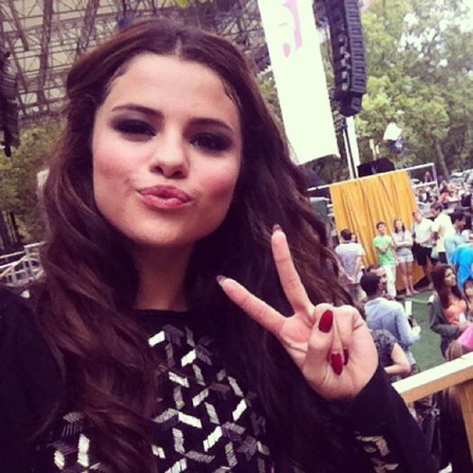 Rare picture of Selena #GMA