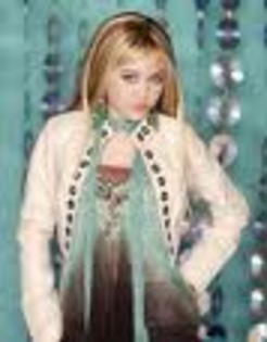 imagesCATET08R - cool picture of Hannah Montana