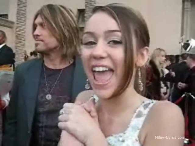 Miley (7) - Miley Cyrus - Bop TV AMAs Red Carpet - November 21st 2006 Screencaptures