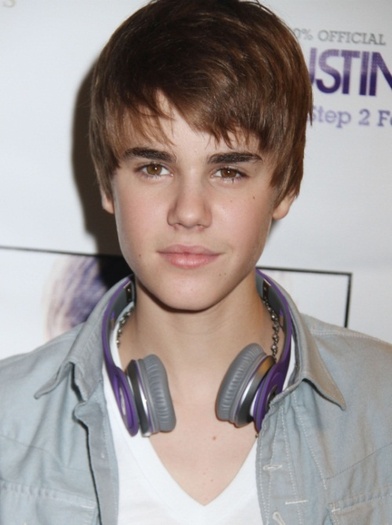 Justin+Bieber+2011+Cool+Hot+Wallpaper+2