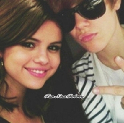 49518773_SNPPTOKFQ - x - Justin Bieber and Selena Gomez - x