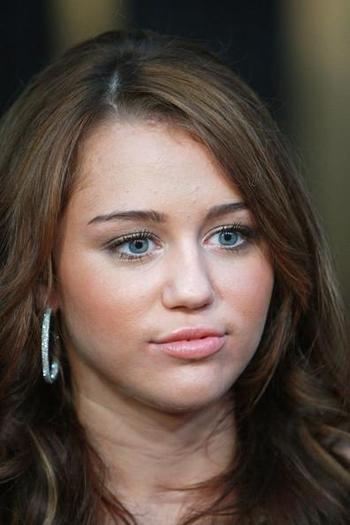 Miley_Cyrus_1256765252_3