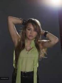 16134127_RXQNQMRMD - Sedinta foto Miley Cyrus 35