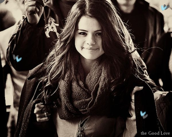 0092847787 - Selena-Gomez xx