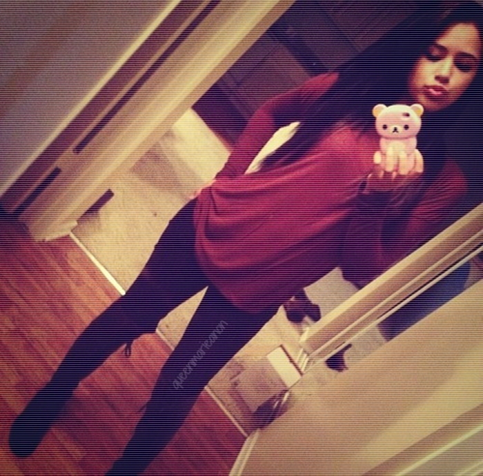 Jasmine Villegas. (186)