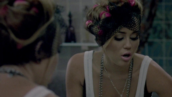 Miley Cyrus - Who Owns My Heart 0345