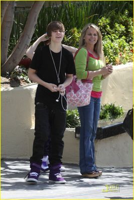 March 28th - In Beverly Hills (5)