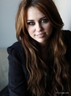 16137106_WIMOLDACG - Sedinta foto Miley Cyrus 43