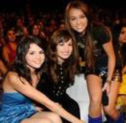 selena,demi and miley