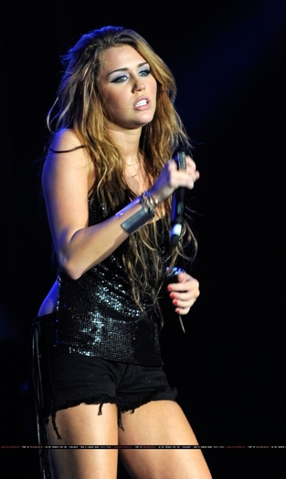 009-6 - Miley Cyrus