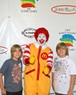 =] - Dylan  Sprouse  and  Cole  Sprouse