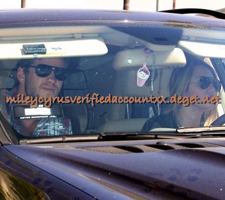 with liam - with liam in my car new pic from paparazzi