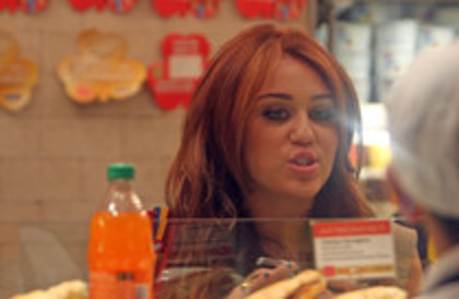 15295308_XNUVKOVAL - Miley Cyrus at Cafe Metro