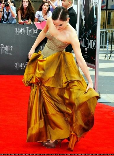 - Harry Potter and Deathly Hallows 2 - (14) - xx - HP7 Part 2-NY Premiere - xx