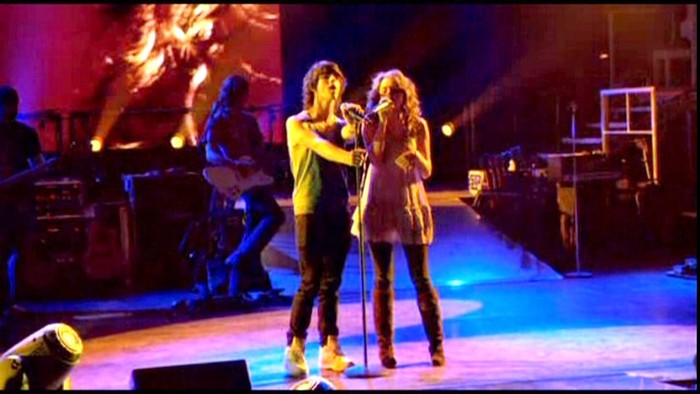 miley y joe