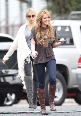 Filming in New Orleans [15th December] (6) - 0 - Some Photos - 0