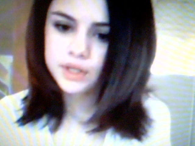 Selena Gomez Live Chat (56)