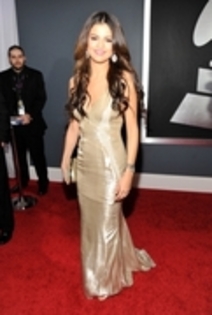 0 x - GRAMMYS - x 0 (10) - Selena Gomez Award Shows 2O11 February 13rd Grammy Awards