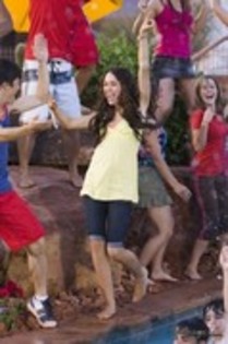 12907391_XSLRULOVF - x Miley Cyrus in High School Musical 2 - Stills