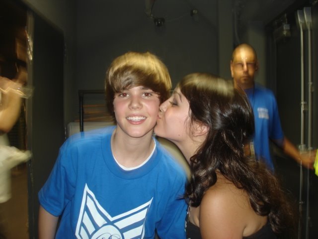 justin bieber 1 - X_Justin_Bieber_With_Fans_And_Friends_x