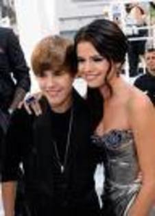 Justin Si Selena38