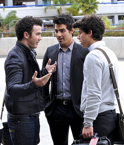 Jonas Brothers at the LAX Airport (12)