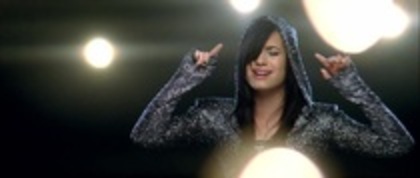 demi l rememebr decem (22) - I am back