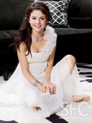 Seventeen Prom Outtakes (9)
