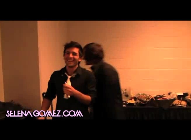 Behind the Scenes Jingle Ball 2010 185 - SG - Selly