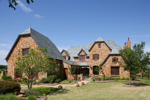 Jonas Brothers New House In Texas (2)