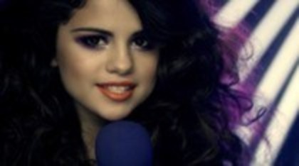 41788825_GGHXGSOQQ - selena gomez love you like a love song