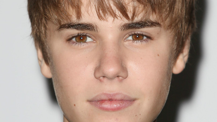 Justin_Bieber_desktop_wallpaper_overallsite_t