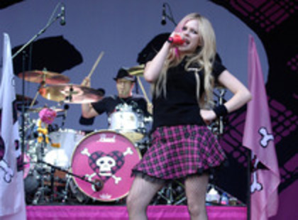 10262378_FLPFEUVUX - Avril  Lavigne