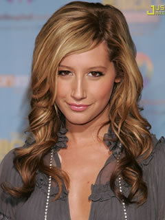 ashley-tisdale-high-school-musical-2-dvd-release-51