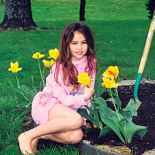 Miley little 3 - Photos with Miley when she was young
