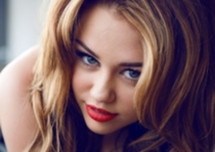 20400550_GIURMTKUV - miley cyrus poze super cool