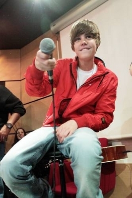  - Justin Bieber Showcase in Paris
