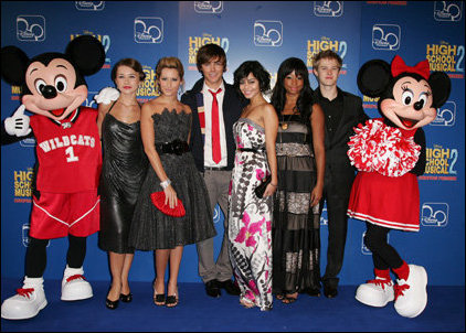hsm 2; hsm london all of us tgether
