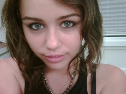 Miley Cyrus (51) - 0 Miley Cyrus-Twitter Pictures 0