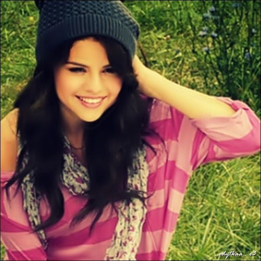 4-glitery_pl-edita2009-0-8465 - 0 SelSelGomez