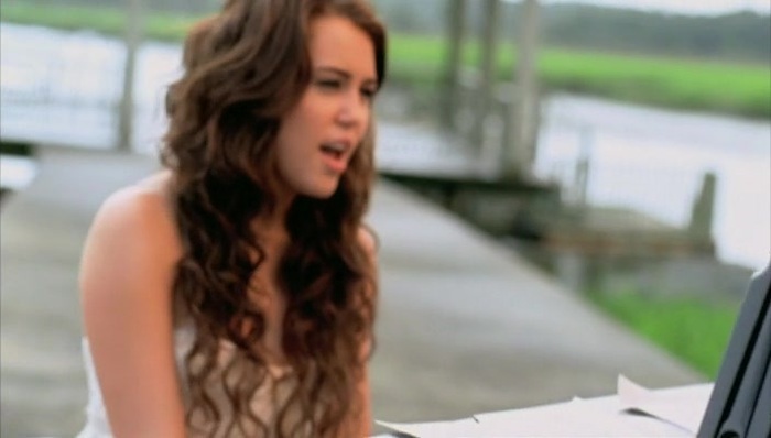 Miley Cyrus When I Look At You  screencaptures 02 (9)