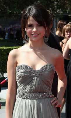 normal_032 - Selena Gomez Award Shows 2OO9 September 12 Arts Emmy Awards