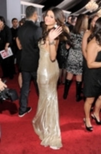0 x - GRAMMYS - x 0 (16) - Selena Gomez Award Shows 2O11 February 13rd Grammy Awards